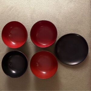 5 Piece Of Vintage Japan’s lacquerware, Bowls & Saucer